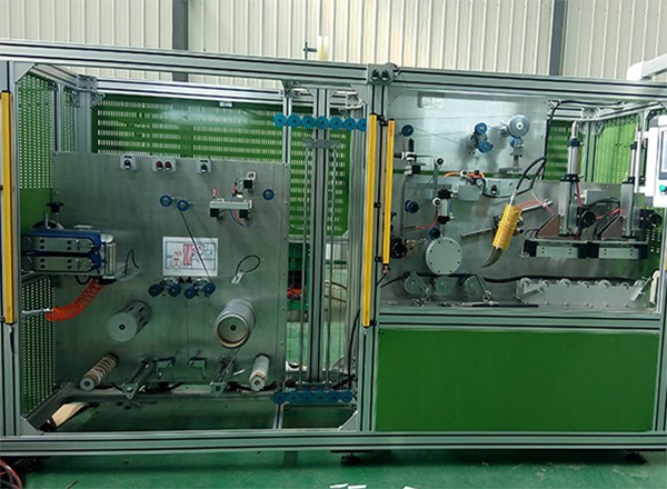 Online sticking machine in heat sensitive adhesive tape